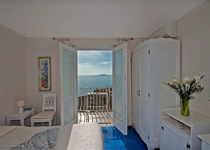 فندق La Tartana بوسيتانو