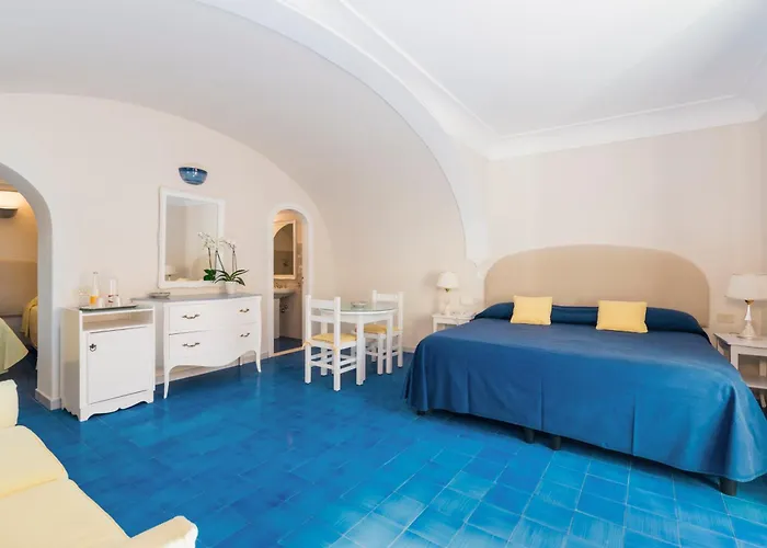 فندق La Tartana بوسيتانو