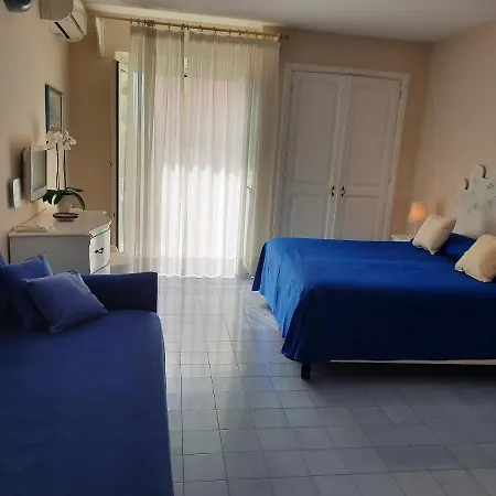 Отель La Tartana 3*